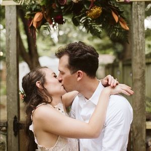 Meet your Posher, Lara